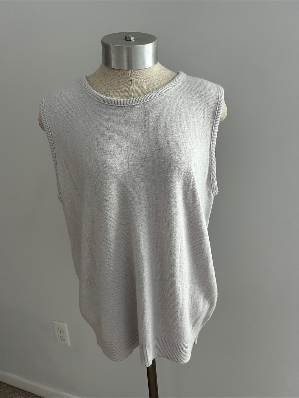 Vintage White Stag Orlon Acrylic Sleeveless Sweater Vest Shell Tank - Size L